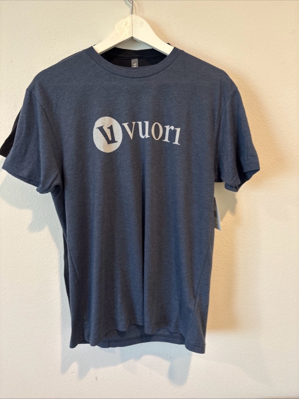 NWT Vuori Short-Sleeve Crew T-Shirt in Navy with White Logo
